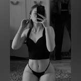 vallmi from onlyfans